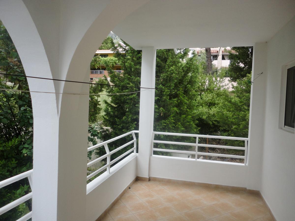 Brankas Apartments Bar Exterior foto
